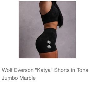 Quad Wolf Everson "Katya" Shorts in
Tonal Black Jumbo Marble